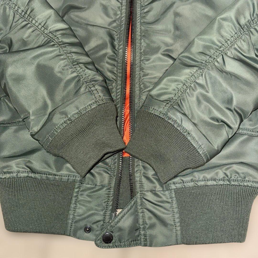 90sヴィンテージ　アメカジ カーキ L-2B AVIREX フライトジャケット