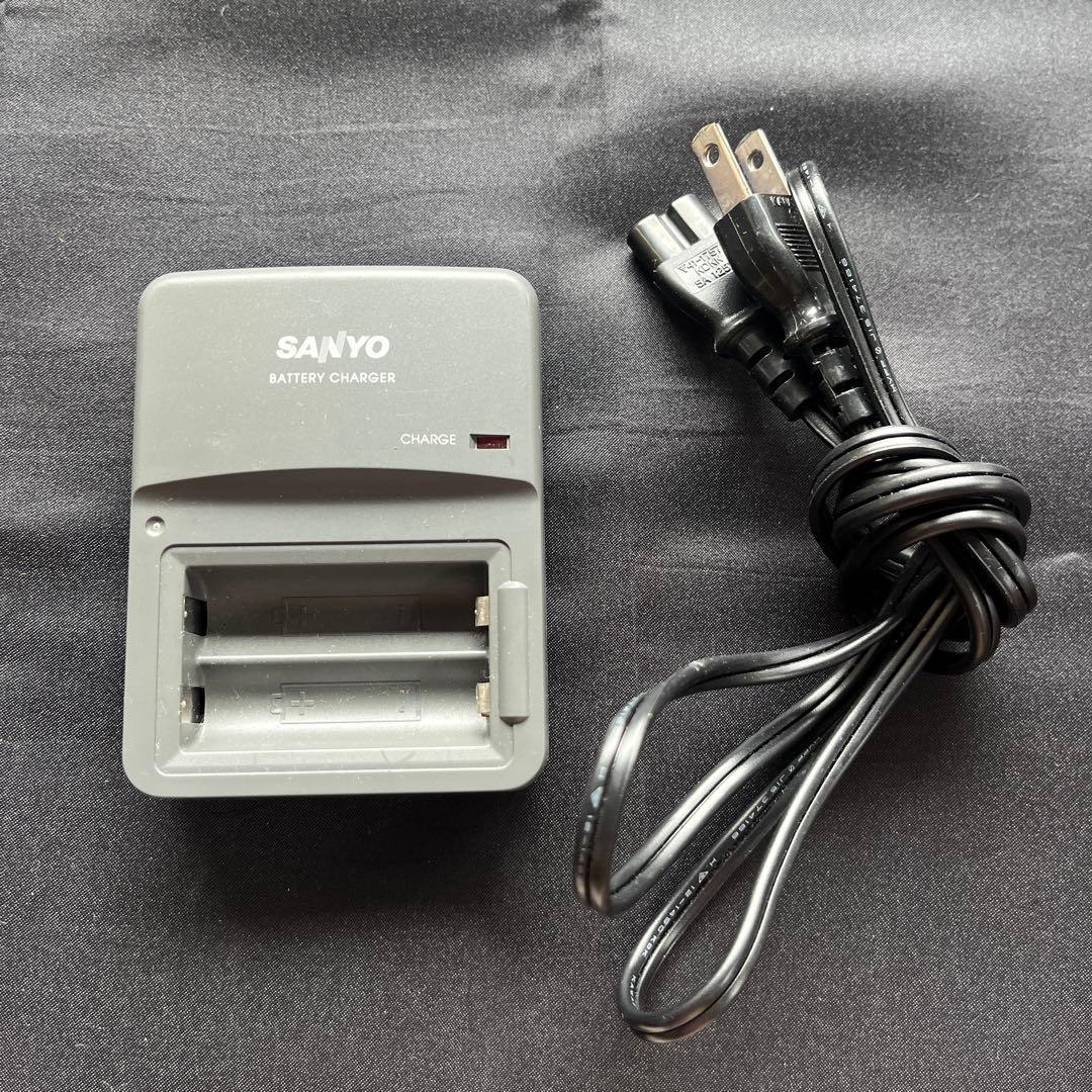 SANYO DSC-SX560 LCD 動画デジタルカメラ　付属品あり