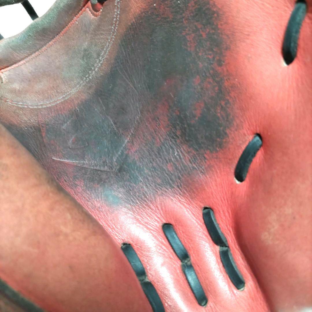 Under Armour 硬式キャッチャーミッド　オレンジ　傷や汚れあり