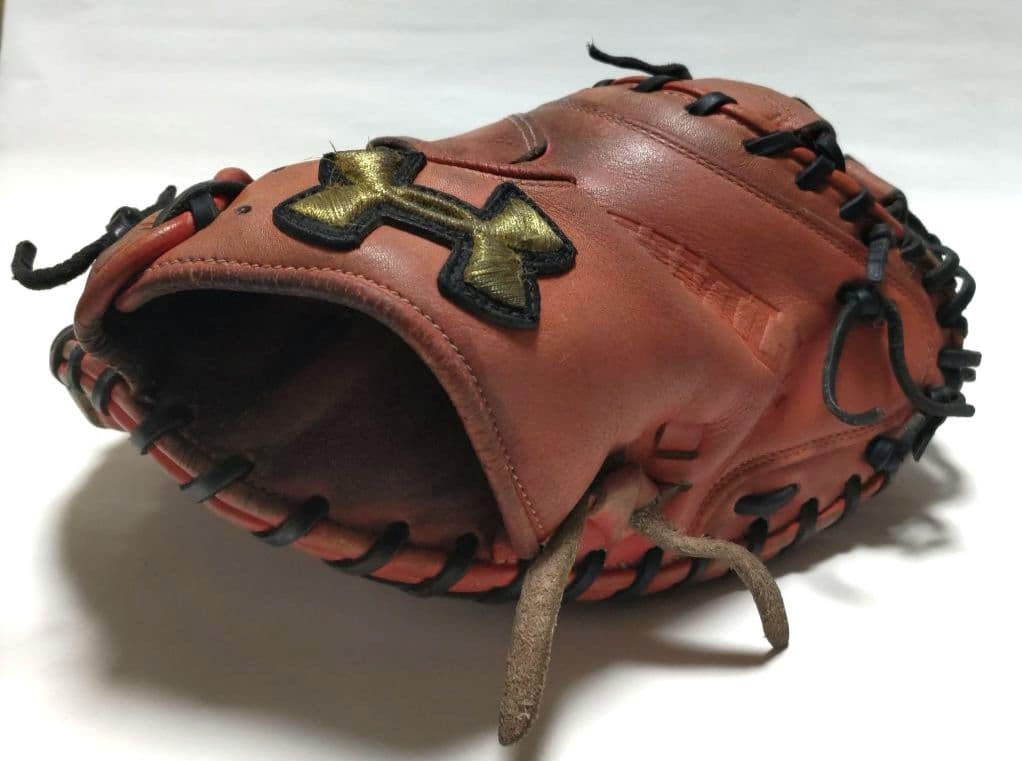 Under Armour 硬式キャッチャーミッド　オレンジ　傷や汚れあり