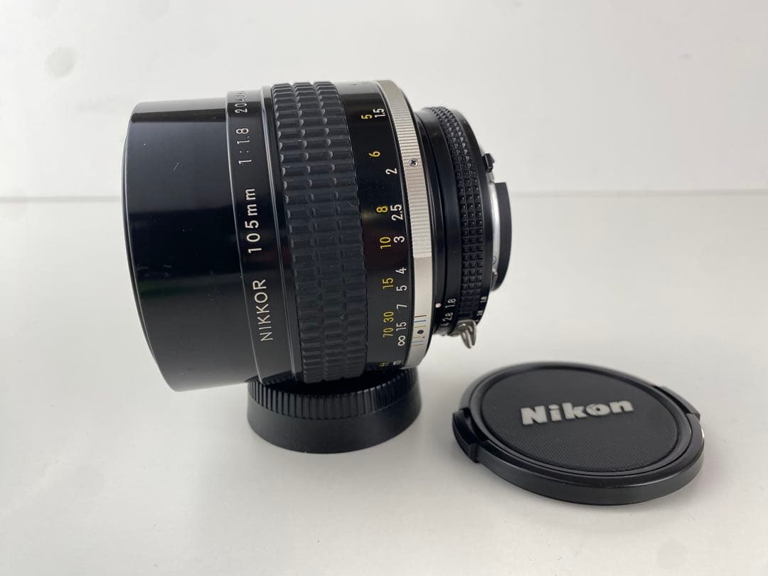ニコン Nikon Nikkor Ai-s 105mm F1.8 レンズ