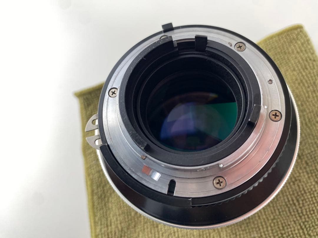 ニコン Nikon Nikkor Ai-s 105mm F1.8 レンズ