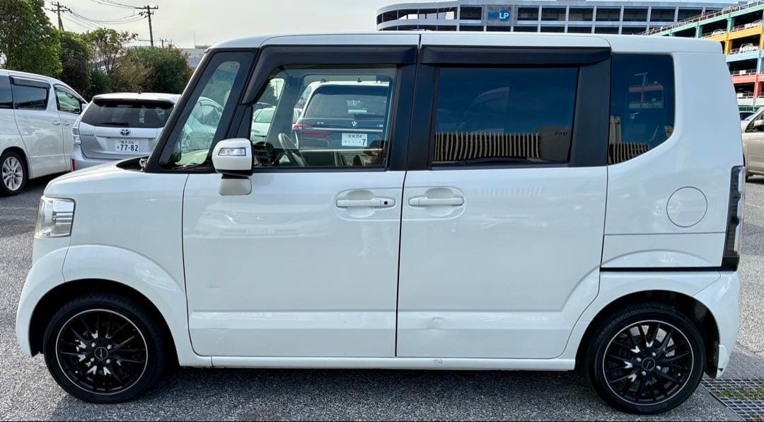 全込タイムセール　実走行83417km 検8.2Nbox GLパッケージ