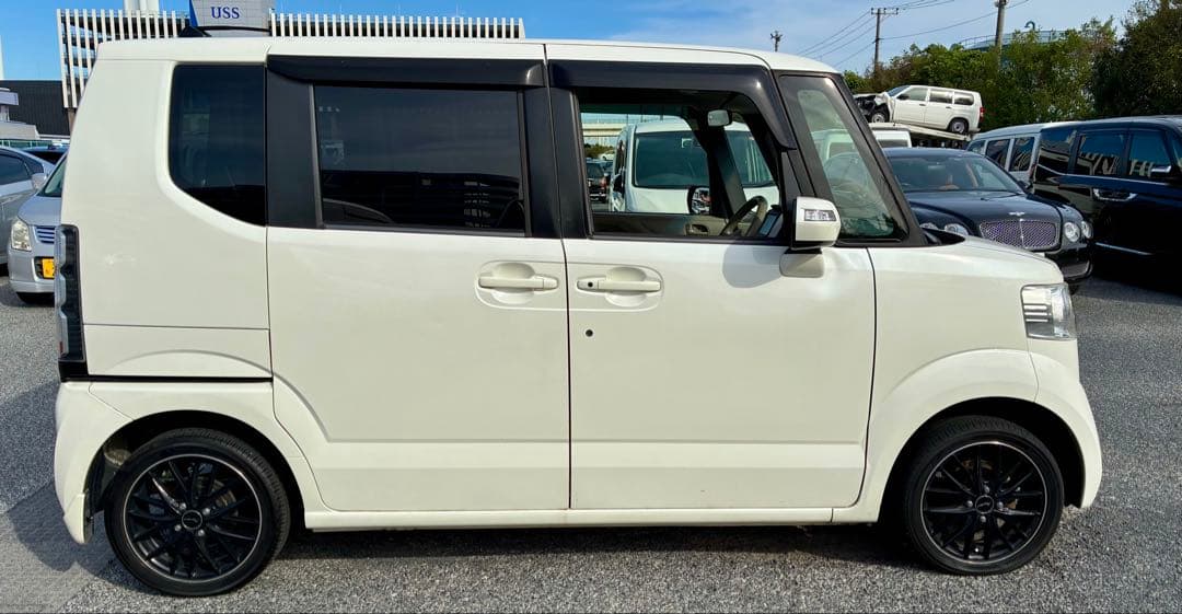 全込タイムセール　実走行83417km 検8.2Nbox GLパッケージ