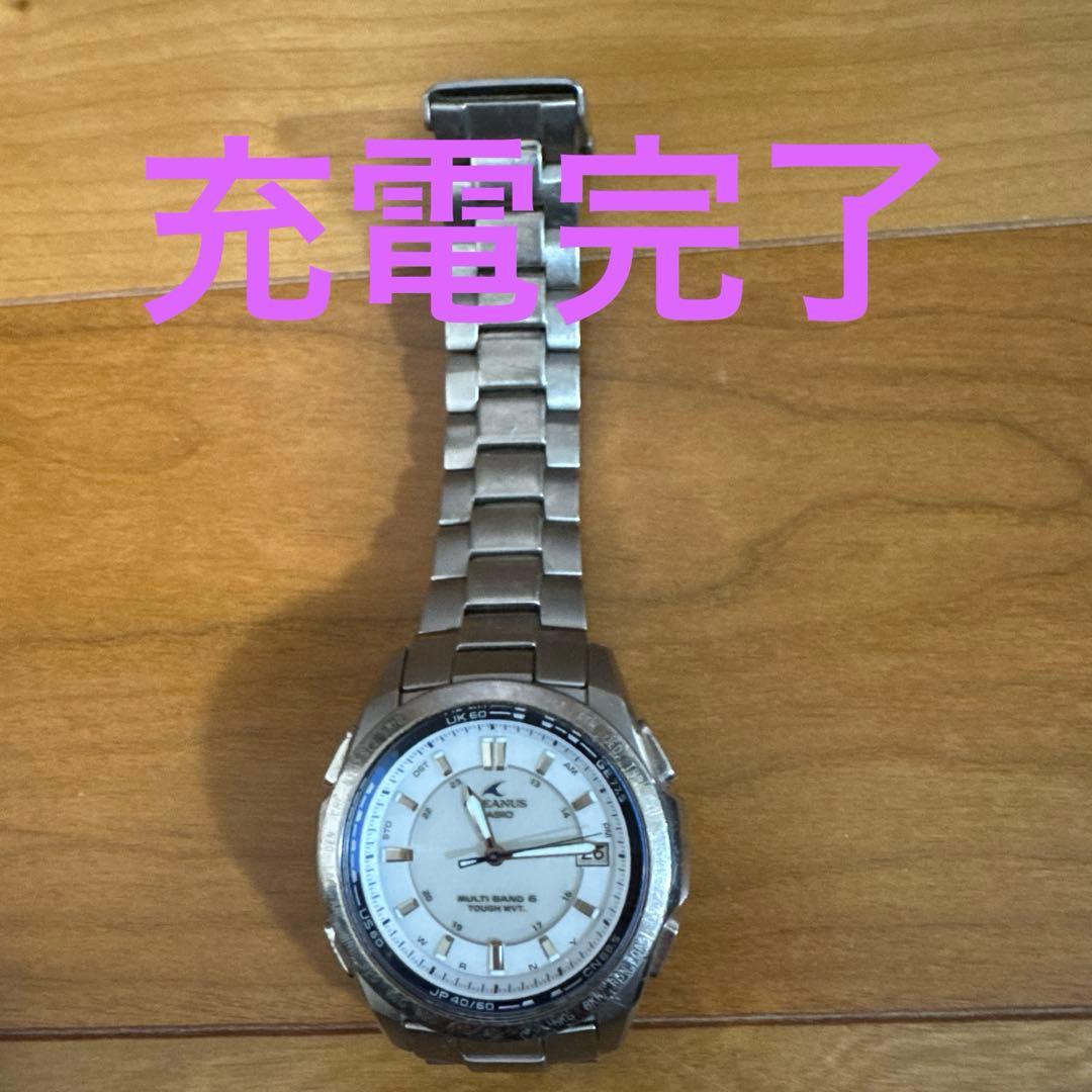 CASIO オシアナスOCW-T100 電波　ソーラー白文字盤　希少品