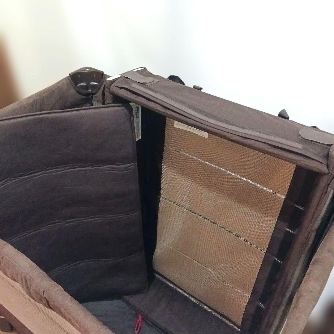 極美品 Aprica ココネルエアー プラス ベビーベッド ブラウン 折り畳み