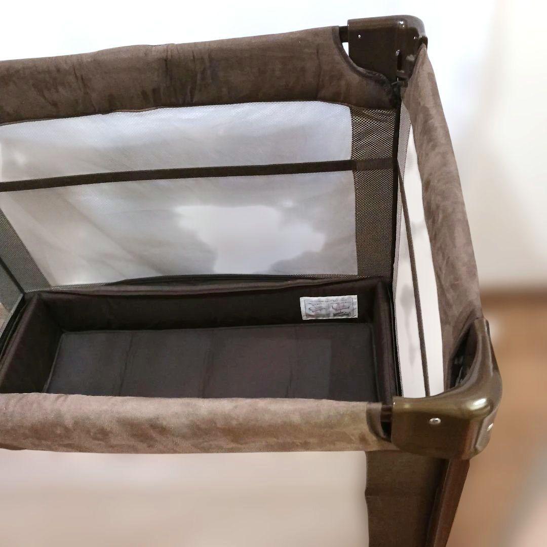 極美品 Aprica ココネルエアー プラス ベビーベッド ブラウン 折り畳み