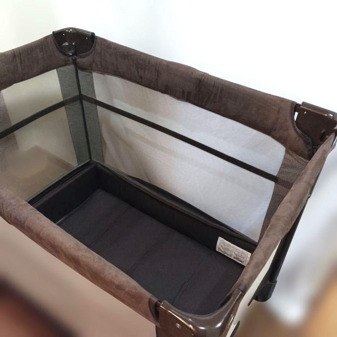 極美品 Aprica ココネルエアー プラス ベビーベッド ブラウン 折り畳み