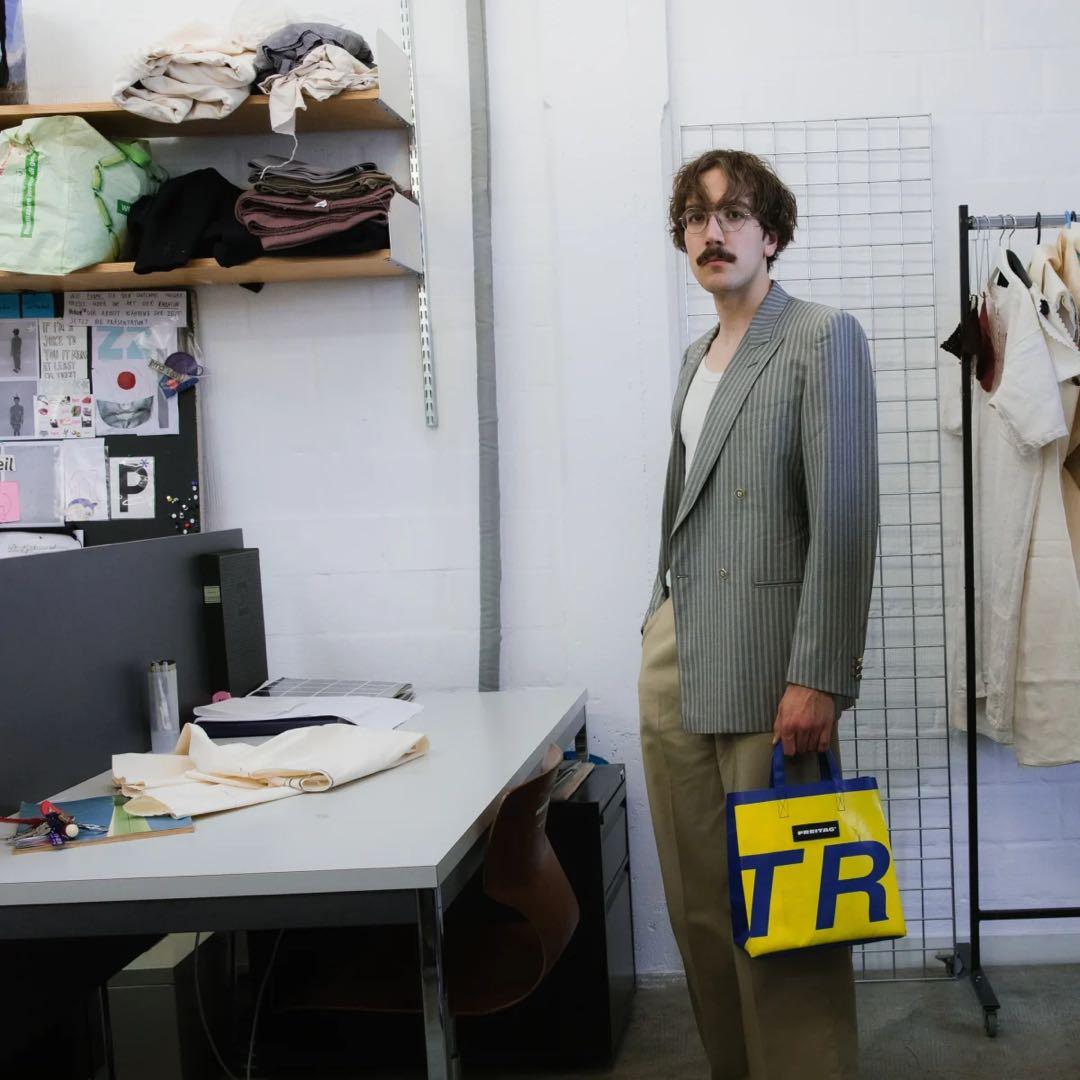 レア物 FREITAG F250 SONNY ショッピングバッグ 黒 ピンク