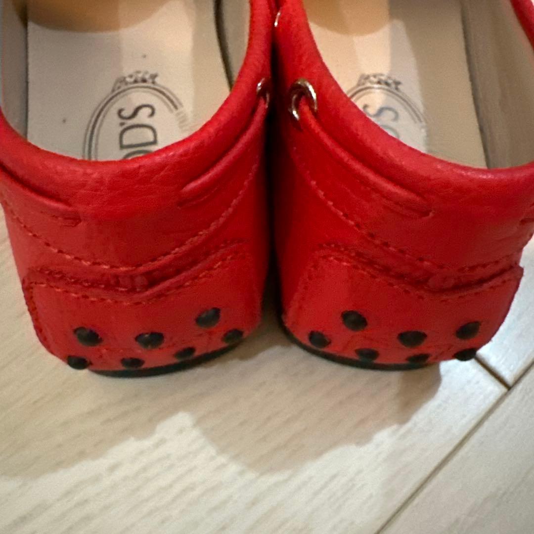 TOD'S レッド ローファー　新品同様