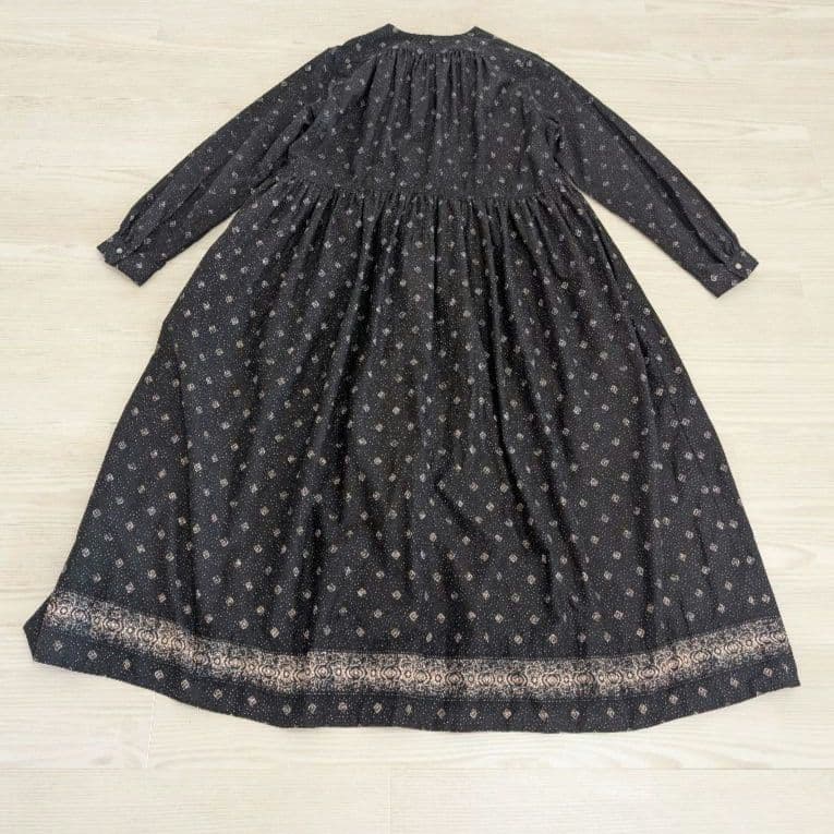 ネストローブ　コットン　シルク　プリント　ワンピース