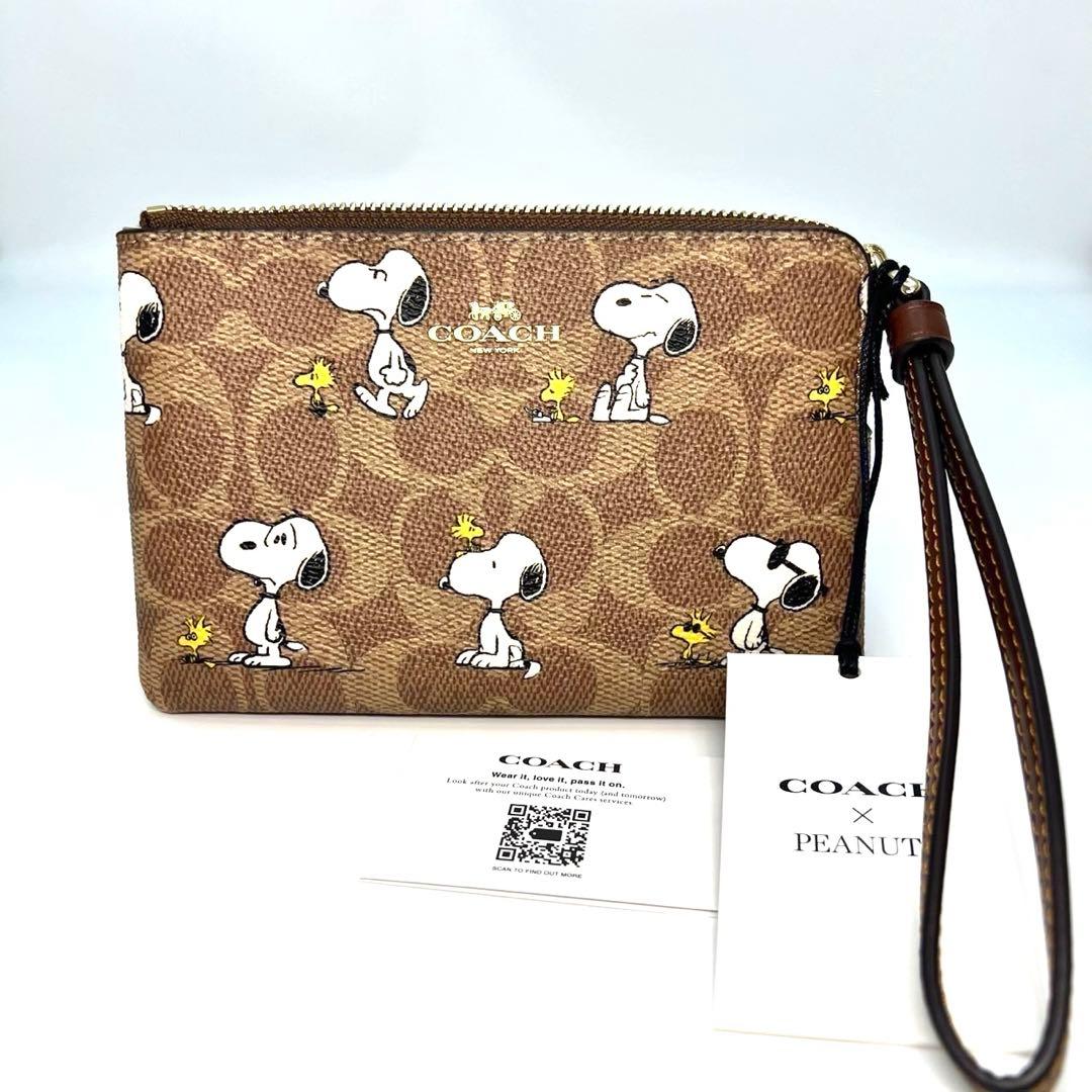 ☆新品☆COACH x PEANUTS スヌーピー　ポーチ