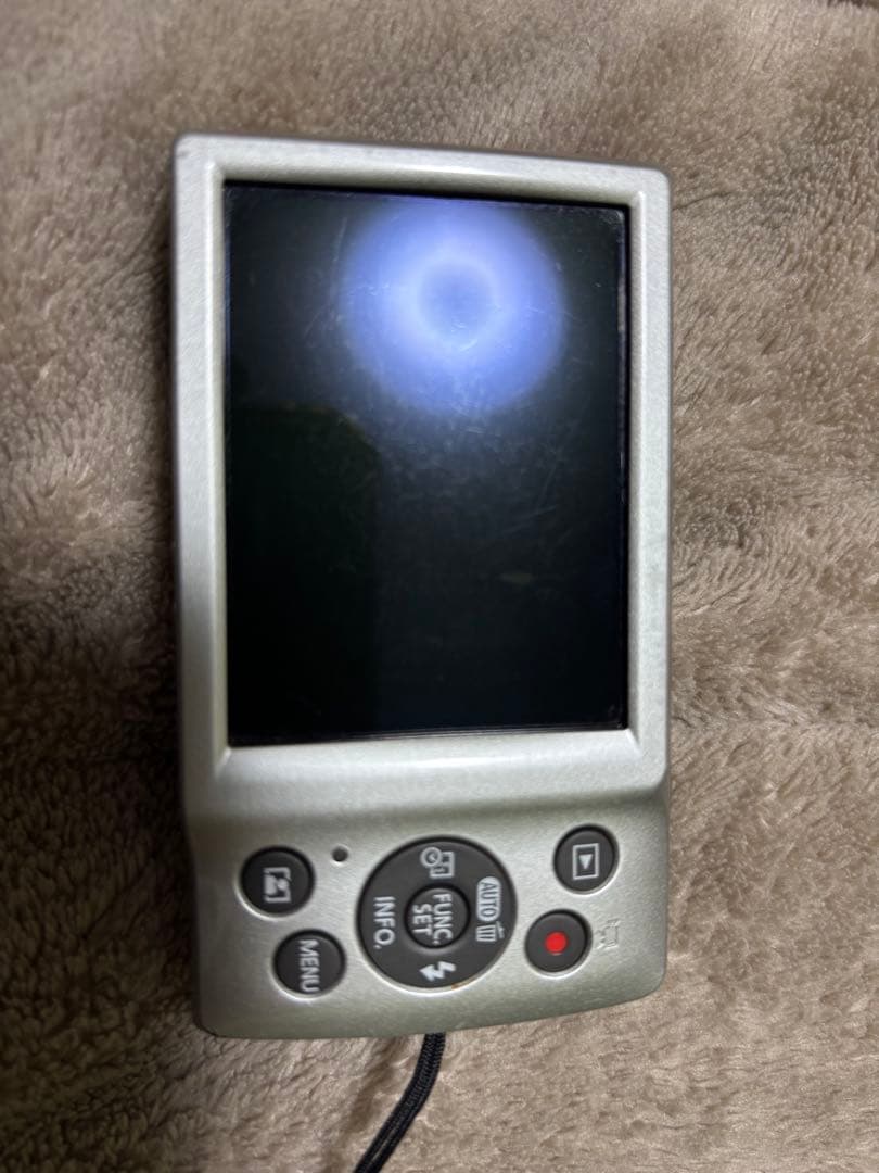 動作品 Canon キャノン IXY 200 シルバー バッテリー付属