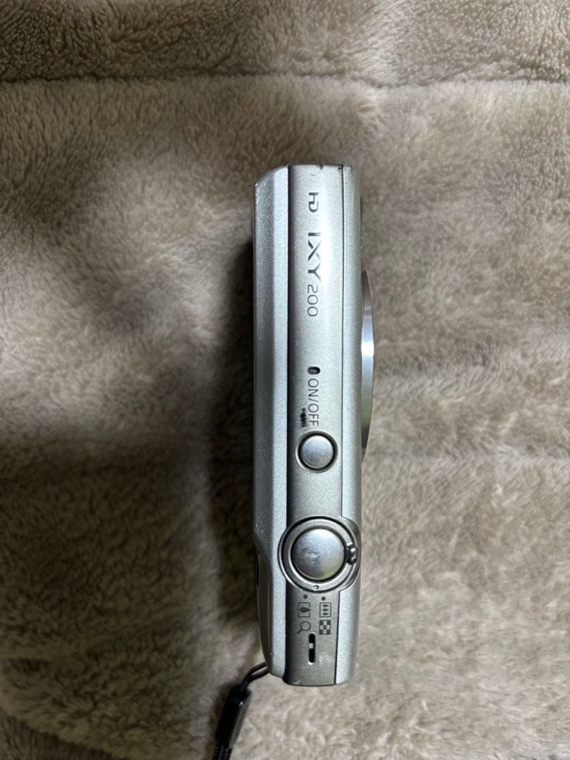 動作品 Canon キャノン IXY 200 シルバー バッテリー付属