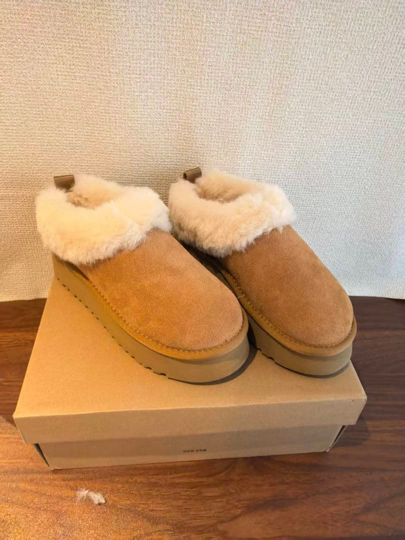 UGGベージュ スエード ムートンブーツ 24CM