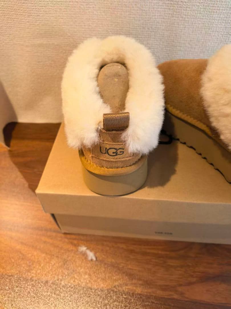 UGGベージュ スエード ムートンブーツ 24CM