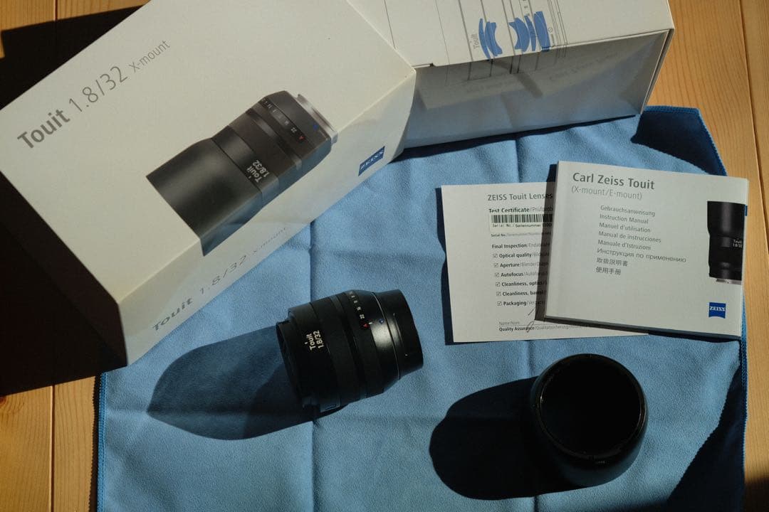 カールツァイス Touit 1.8/32 [フジフイルム用] Xマウント