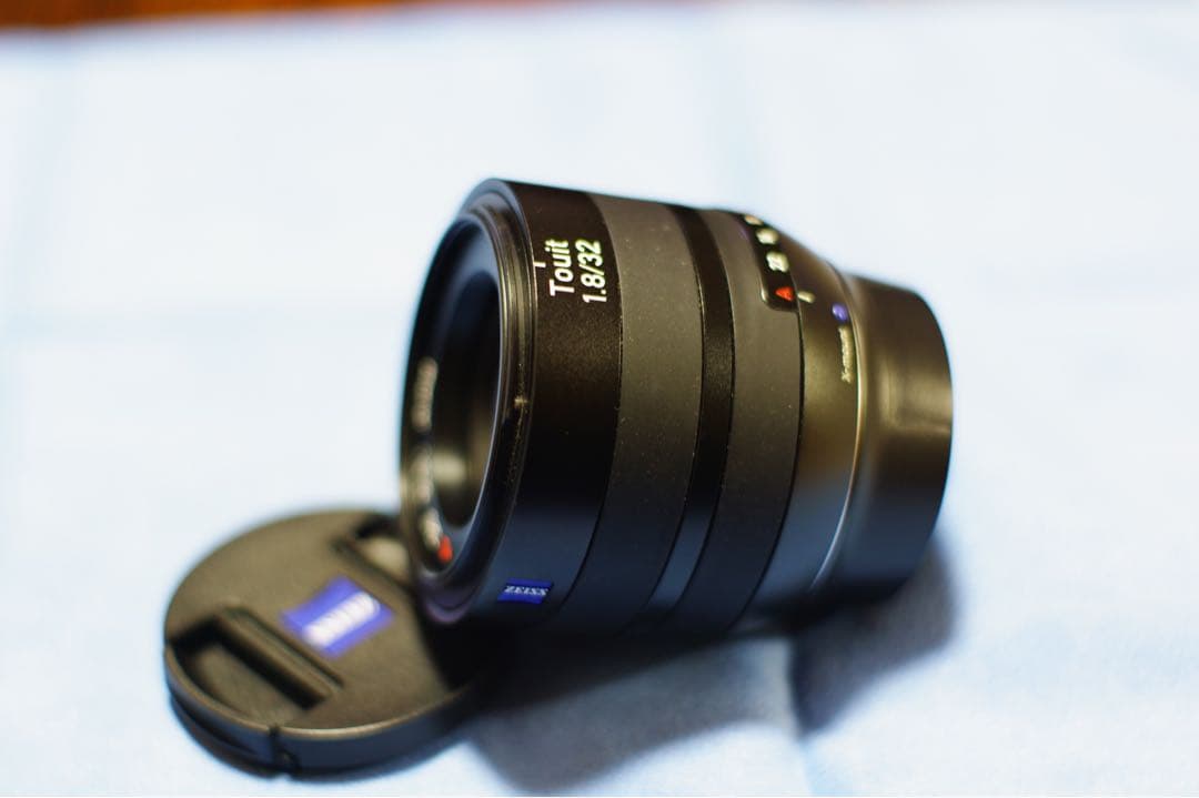 カールツァイス Touit 1.8/32 [フジフイルム用] Xマウント