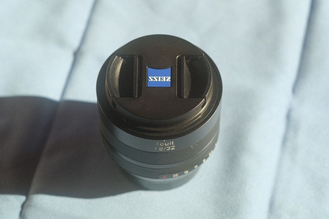 カールツァイス Touit 1.8/32 [フジフイルム用] Xマウント
