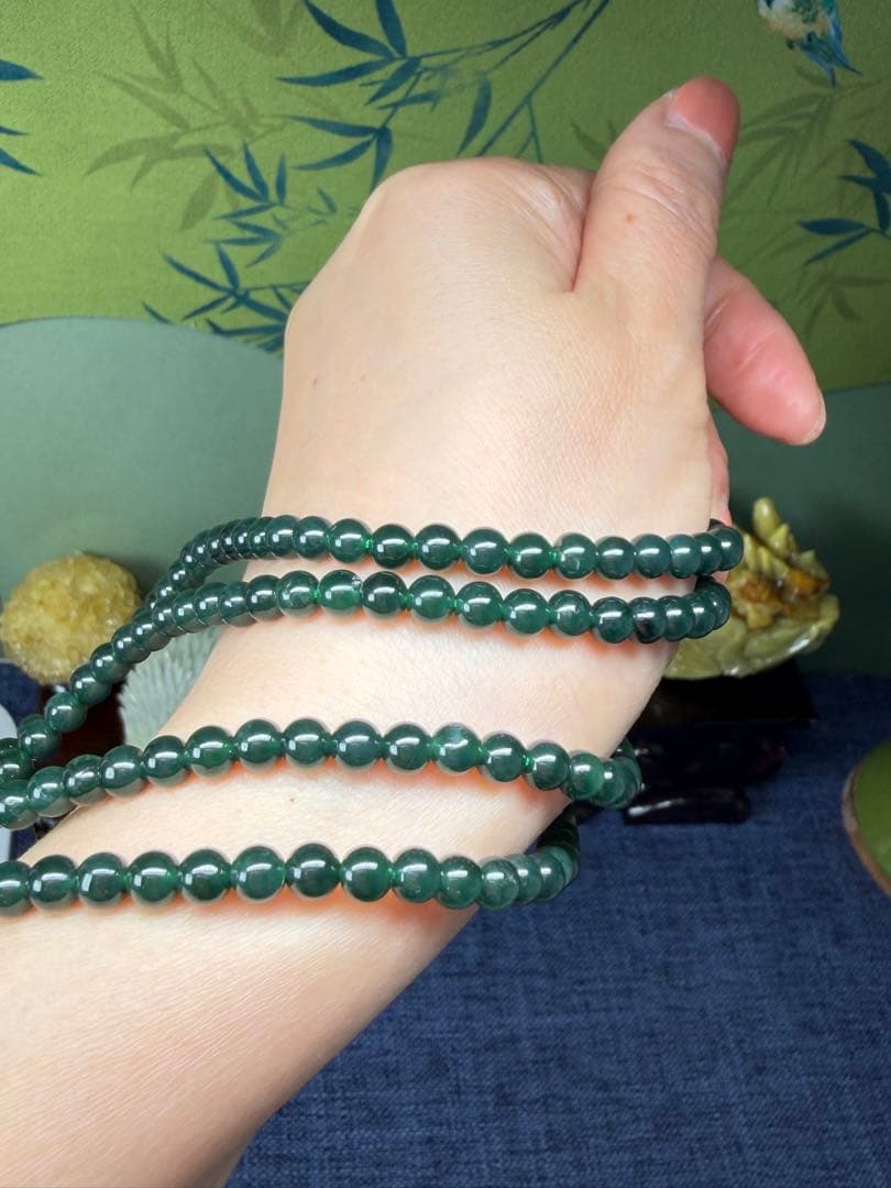 新入荷❣️天然本翡翠　瑞々しい氷藍緑色翡翠ネックレス 鑑定書付き