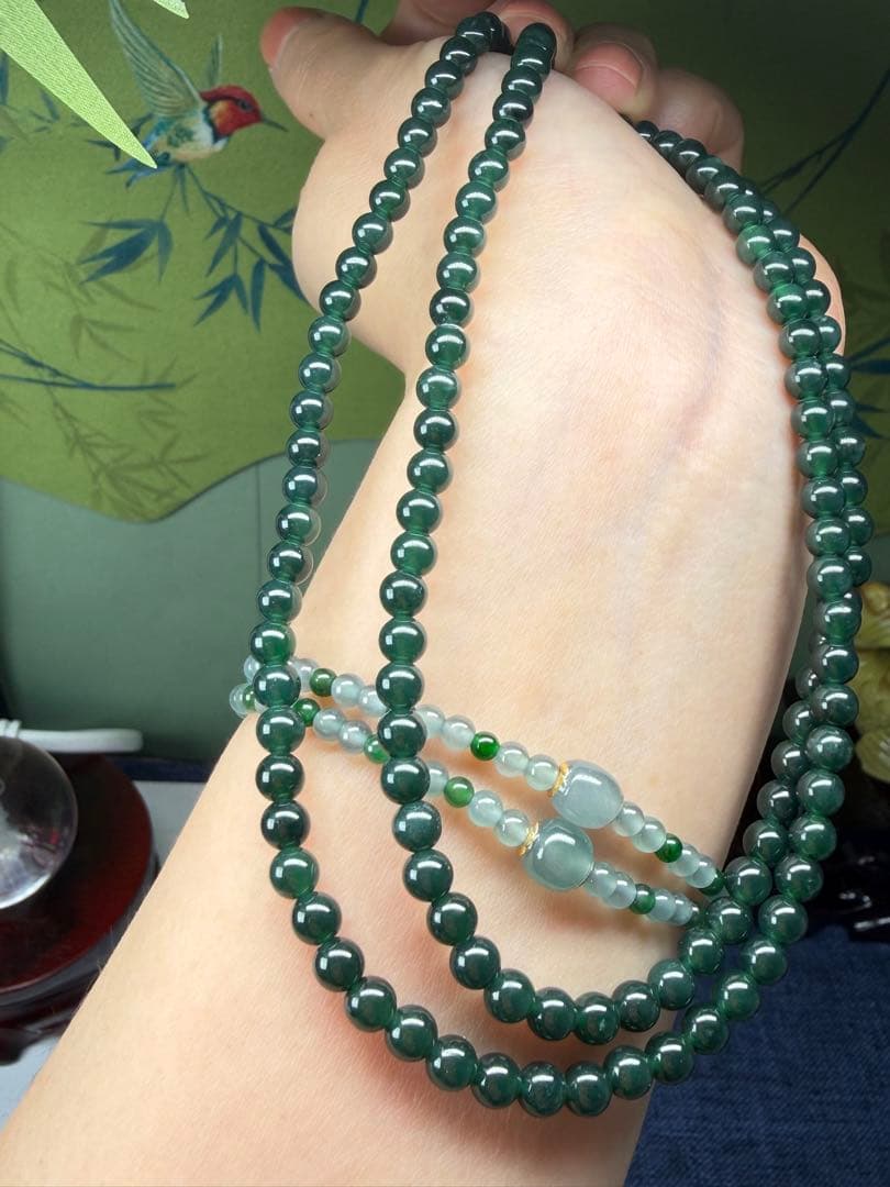 新入荷❣️天然本翡翠　瑞々しい氷藍緑色翡翠ネックレス 鑑定書付き