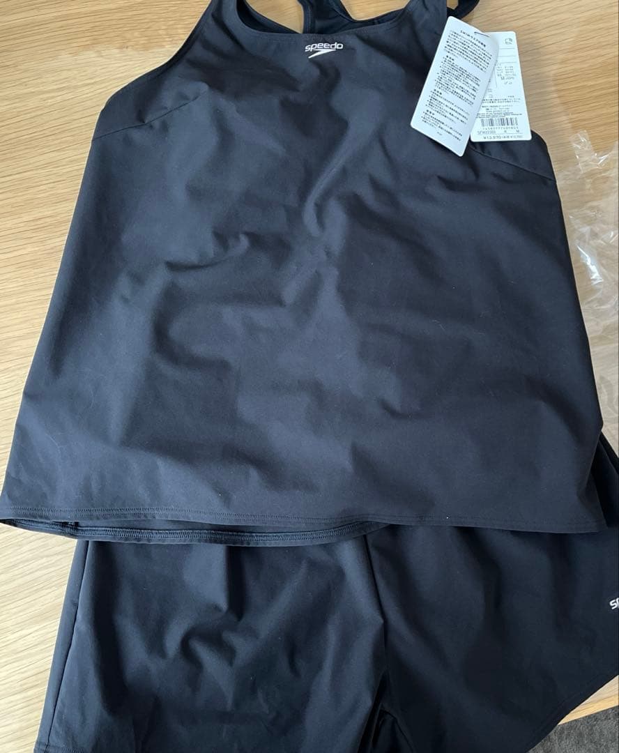 SPEEDO　レディースフィットネス水着Airpa ブラック　Mサイズ