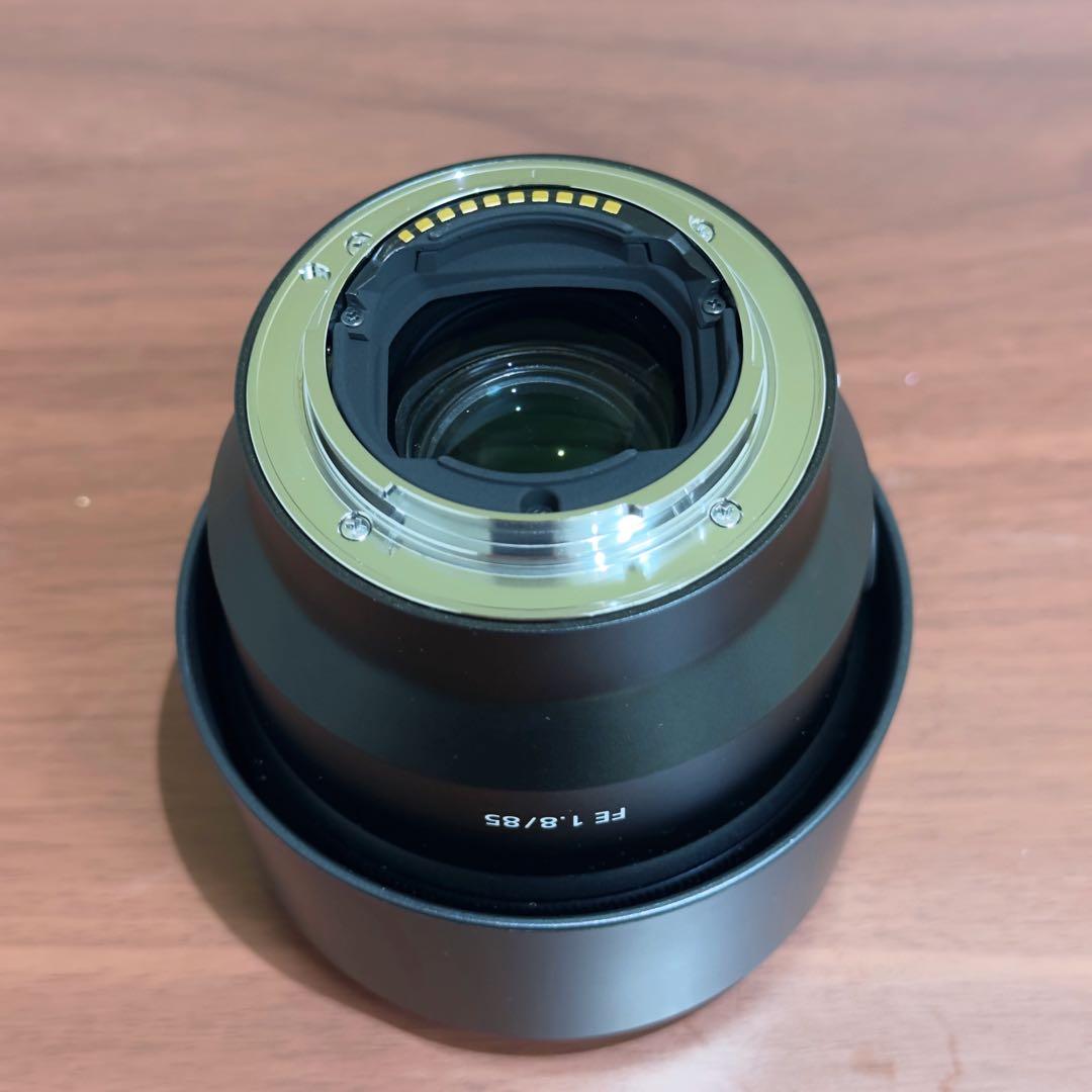 C*N様 【美品】ソニー SONY SEL85F18 FE 85mm/F1.8