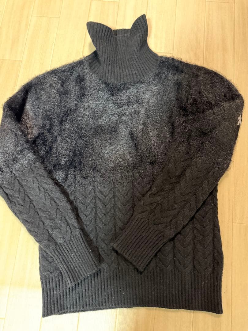 デサントゴルフ　ブラックタートルネックセーター