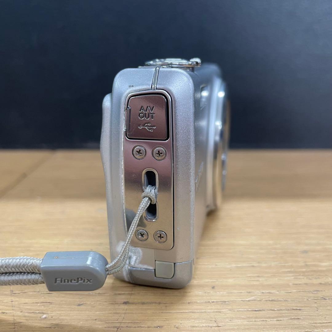 動作品 Fujifilm Finepix F100fd コンパクトデジタルカメラ