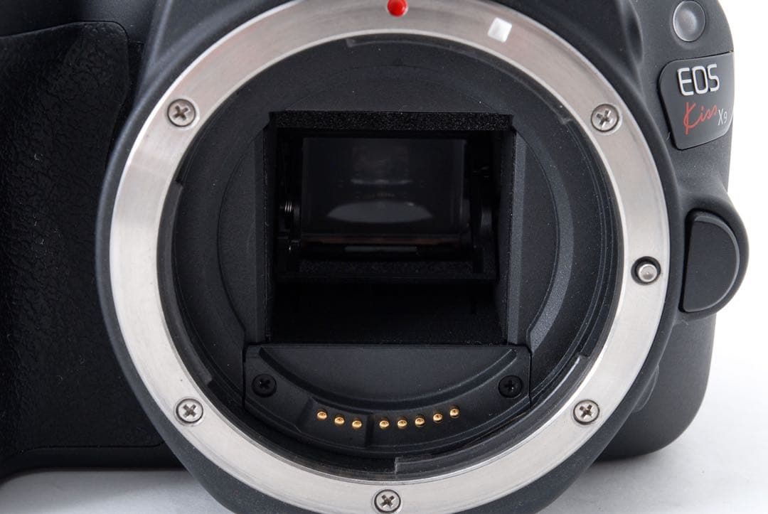 ☆人気機種☆canon kiss x9標準&望遠&単焦点トリプルレンズセット