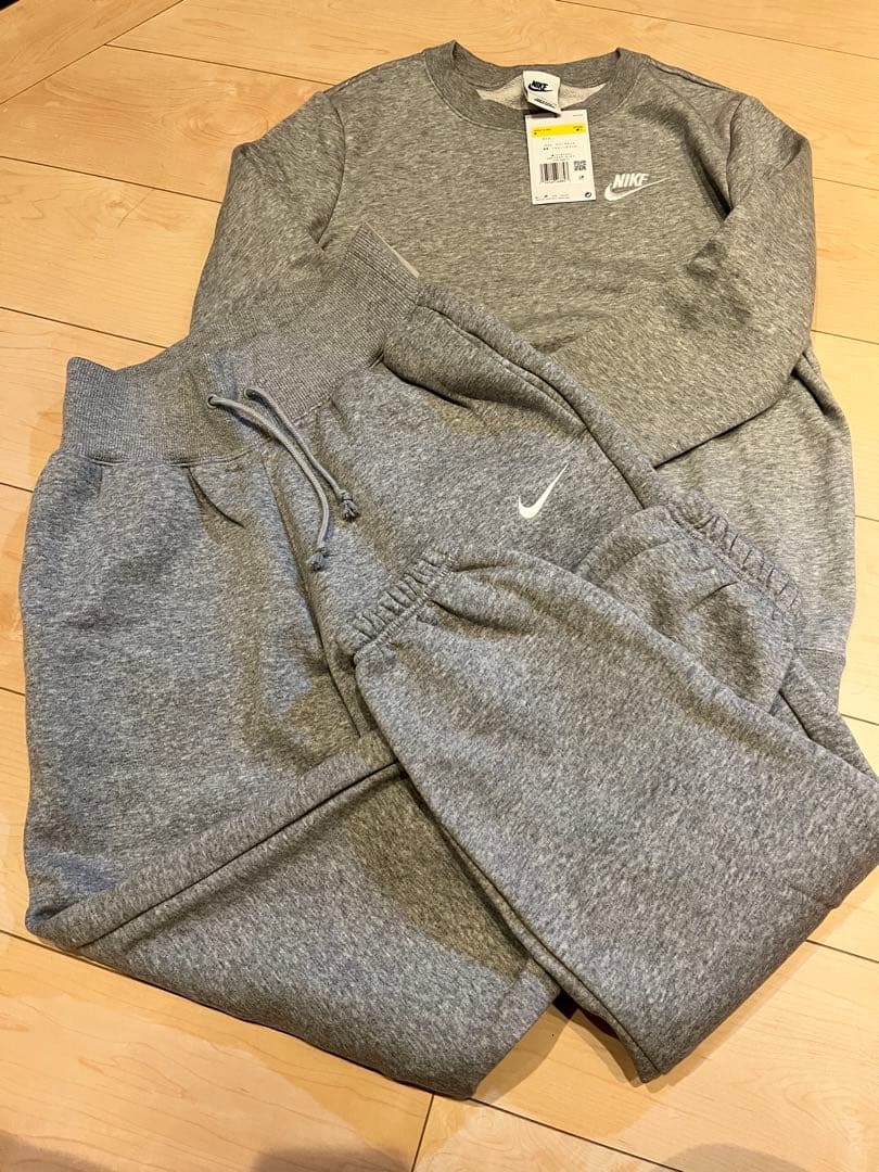 Nike グレー スウェットセット