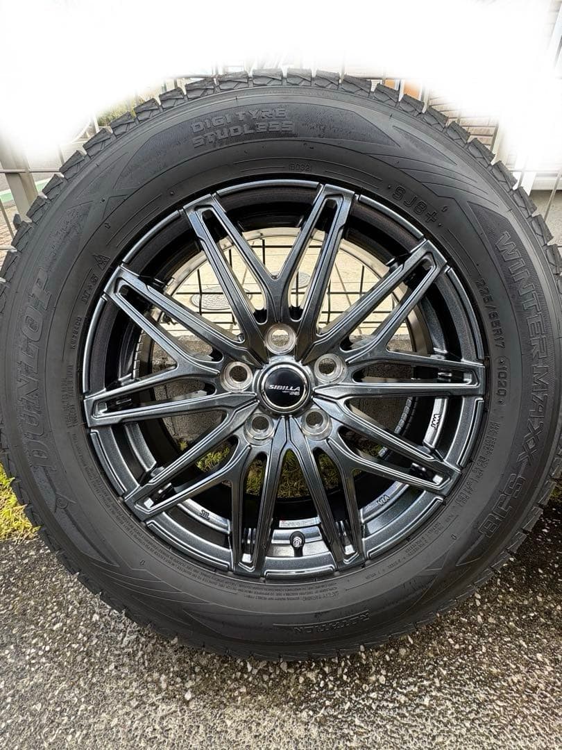 40ヴェルファイア／アルファード用 17インチスタッドレスタイヤ 4本 バリ溝