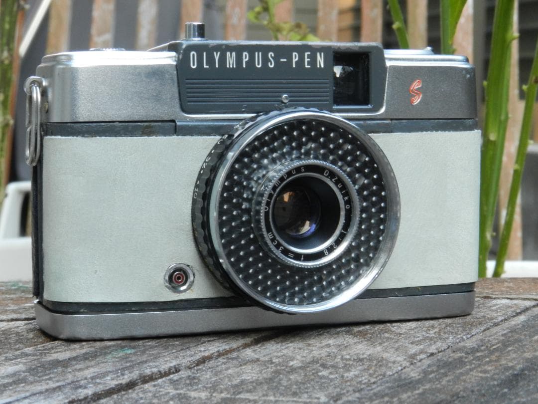 本革　白X黒　OLYMPUS PEN EES EE-S フィルムカメラ　美品