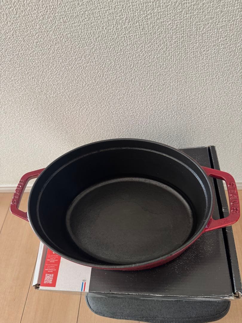 一度のみ使用★STAUB ラ・ココット オーバル 23cm チェリーレッド