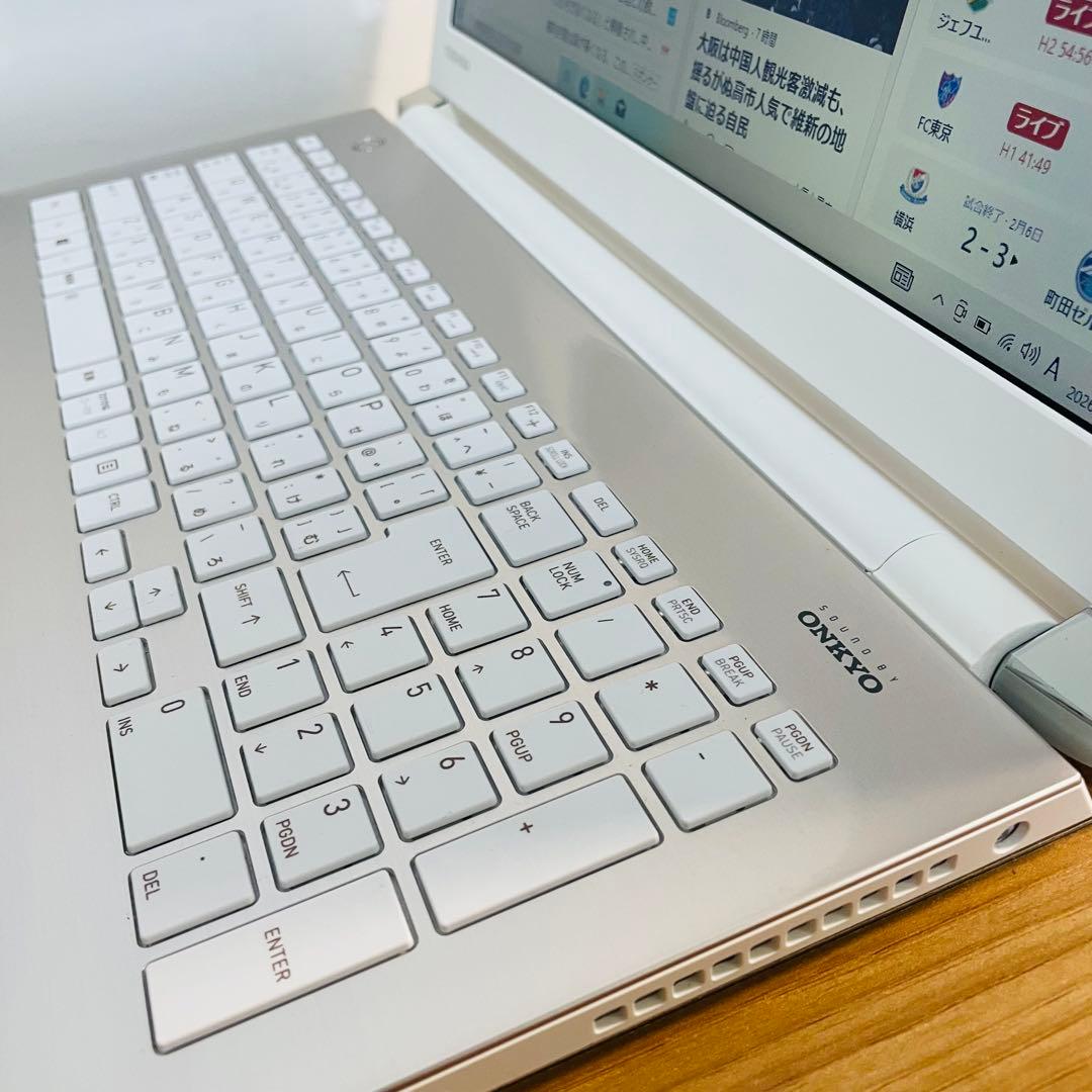 美麗設定済みすぐ使えるメモリ8ギガSSD256ギガカメラWin11オフィスDVD