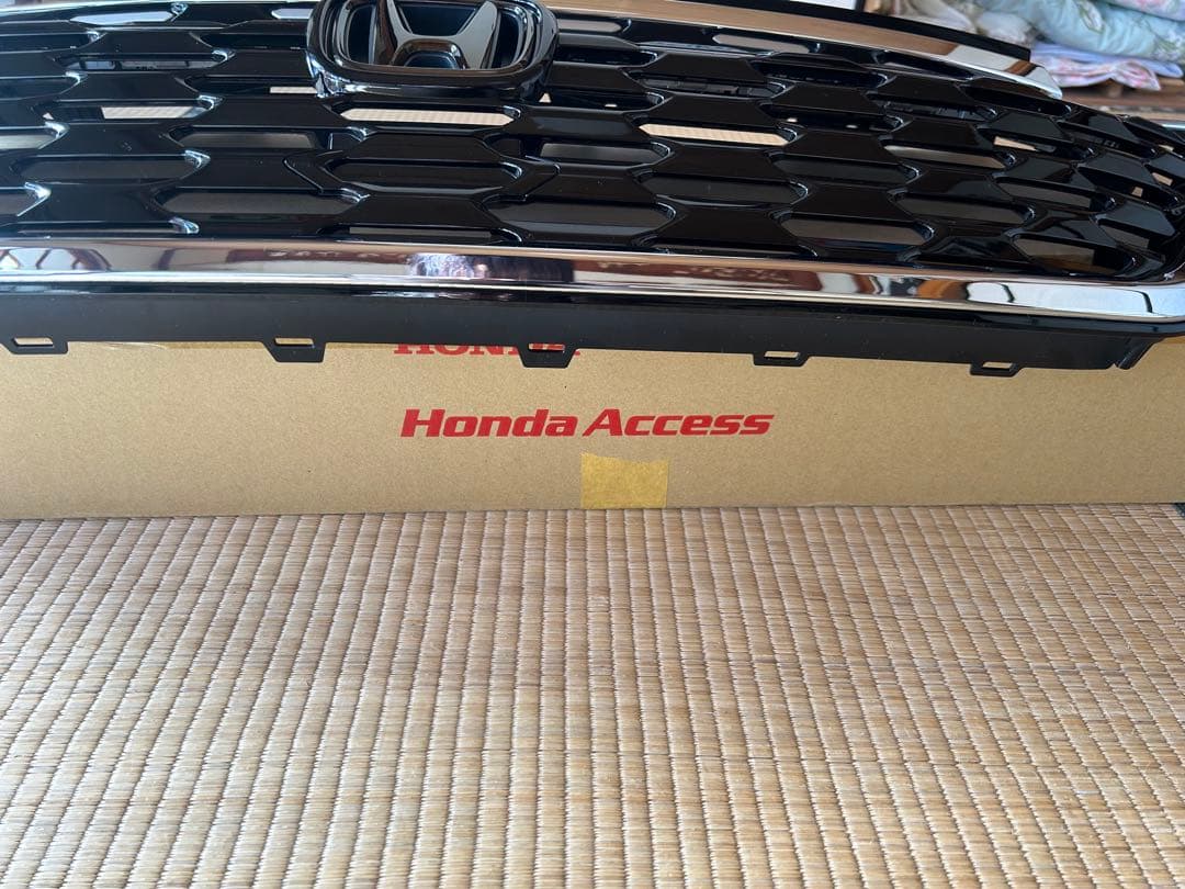 ヴェゼル RV フロントグリル　アーバンスタイル