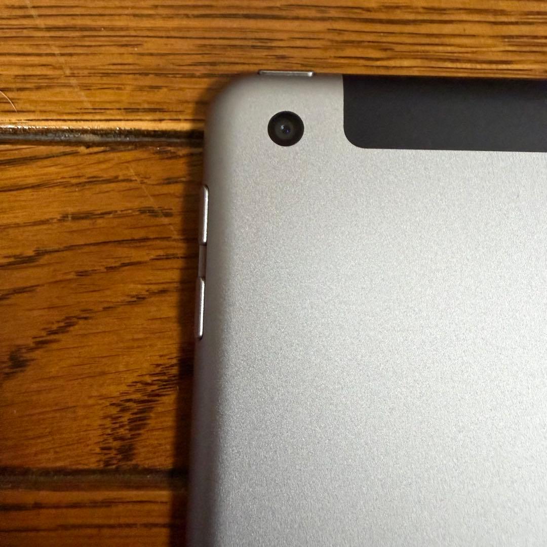 3姉妹mamaiPad 第6世代 32GB グレー