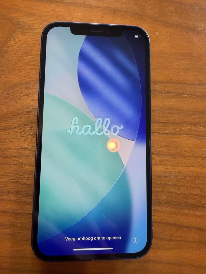 お*ろ様 Apple iPhone 12 青色 本体