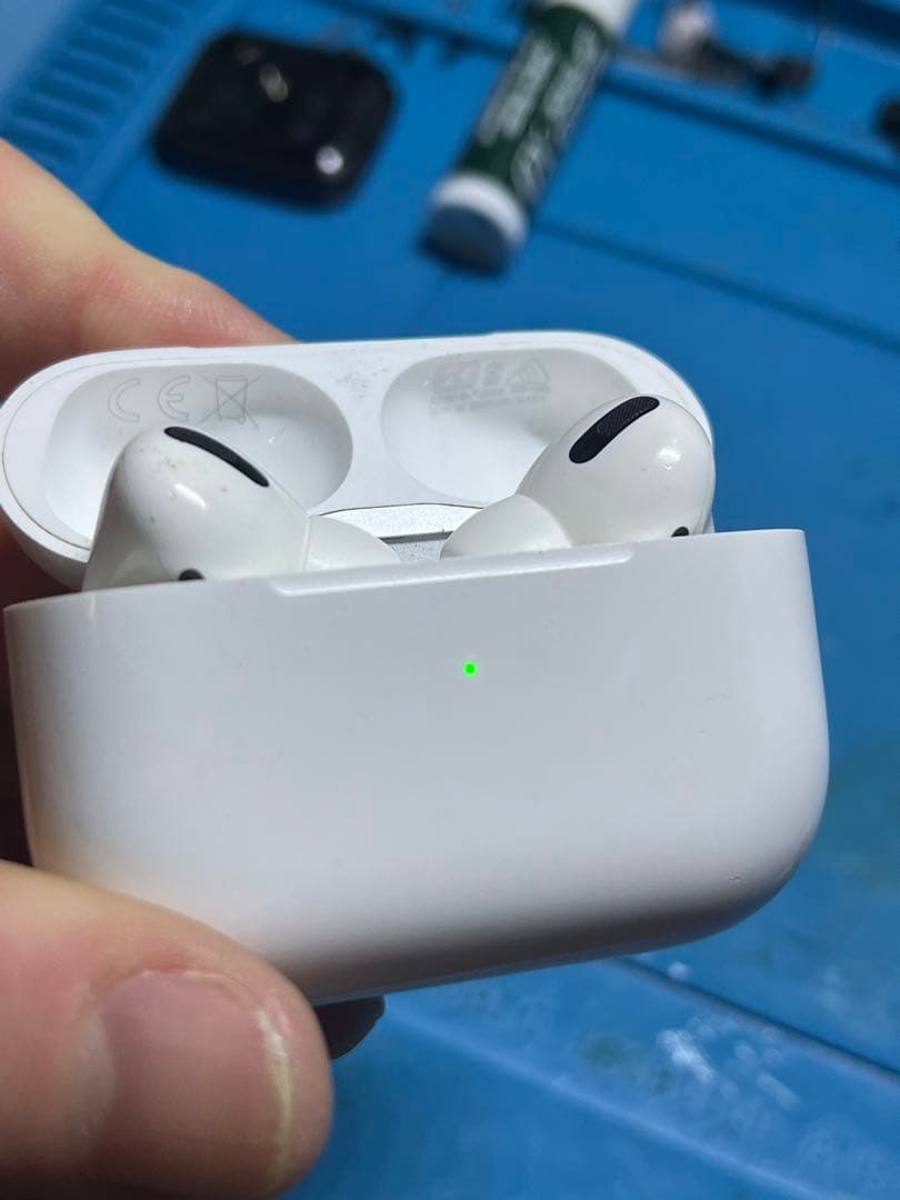 AirPods Pro￼