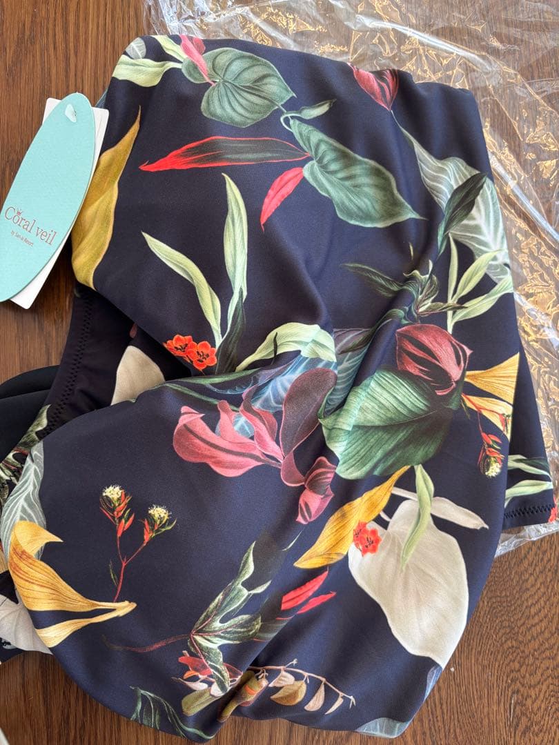 2025年新作新品未使用タンキニセット大人デザインスイムウェア15L水着