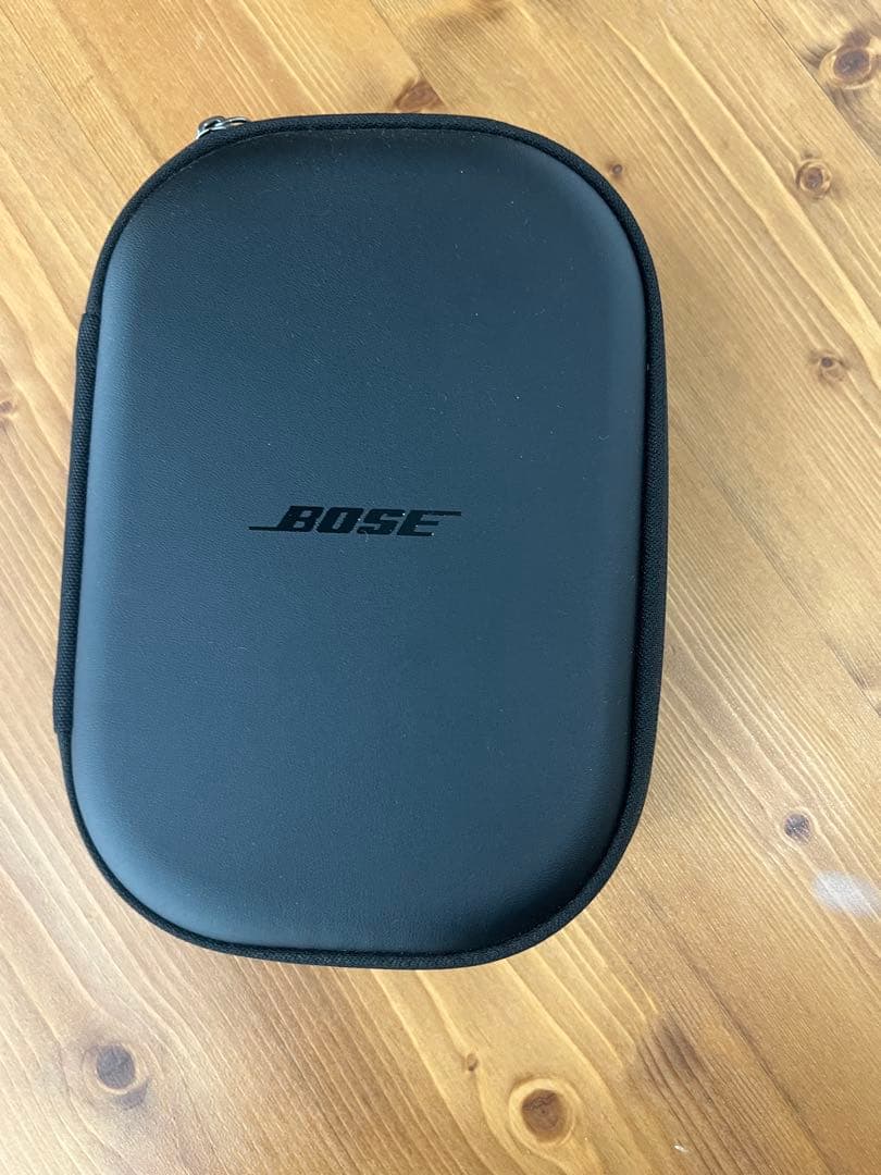 美品　Bose ワイヤレスヘッドホン ホワイト ケース付き