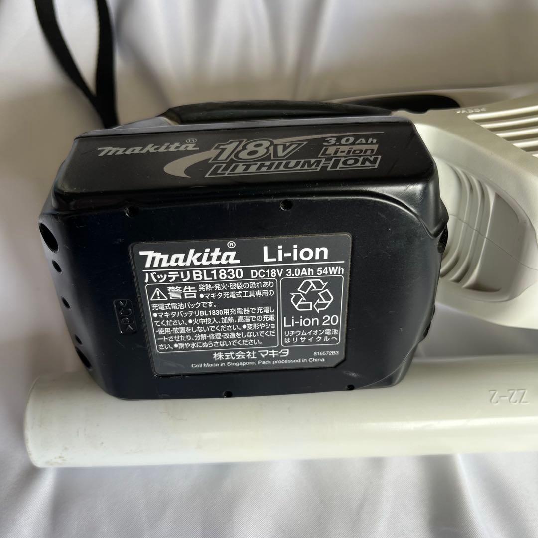 Makita 充電式クリーナー CL182FD 掃除機