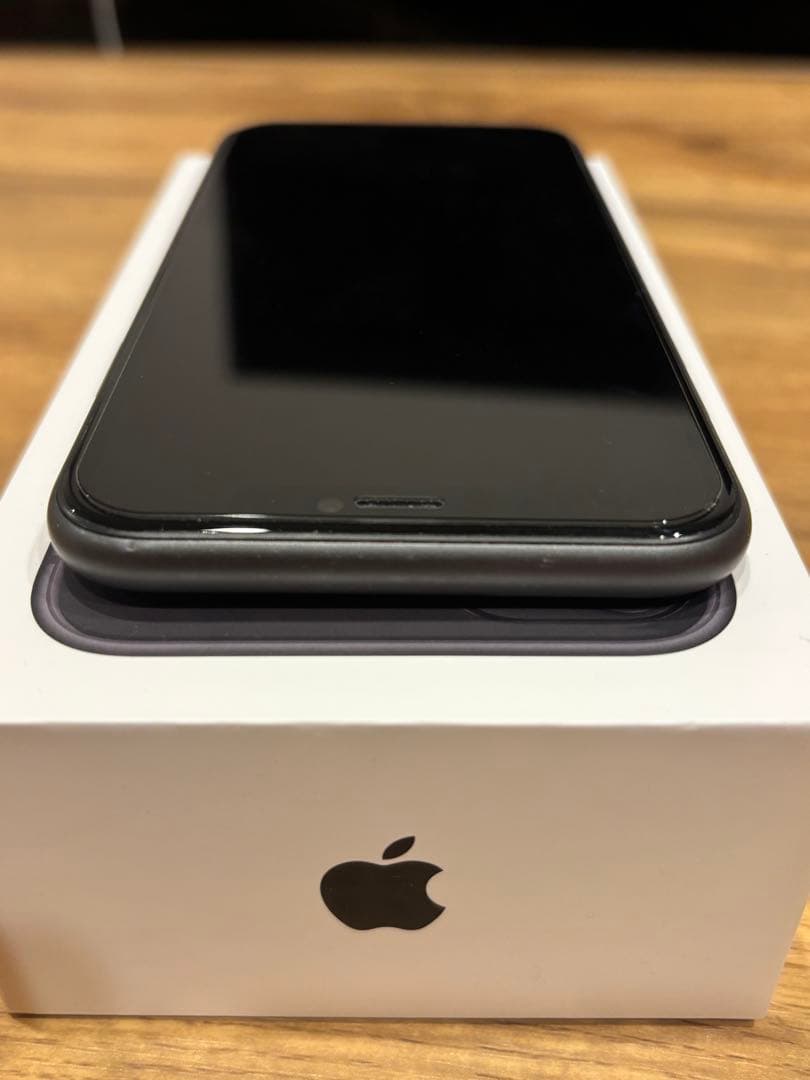 iPhone11 128GBブラック simフリー　本体 箱付き