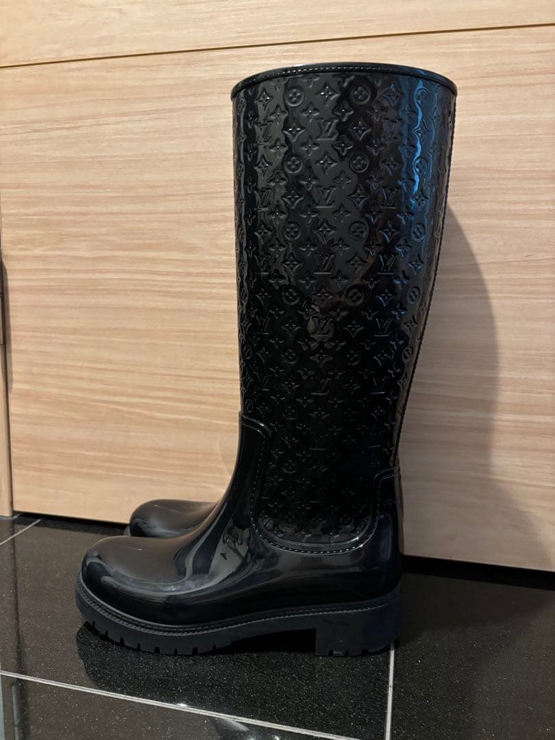 超メルカリ市限定価格✨ルイヴィトン黒レインブーツモノグラム38