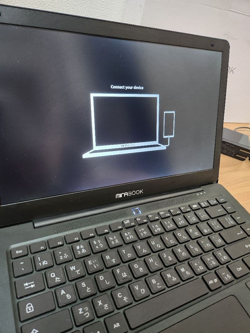 Miraxess MIRABOOK　PC型モバイルアクセサリー
