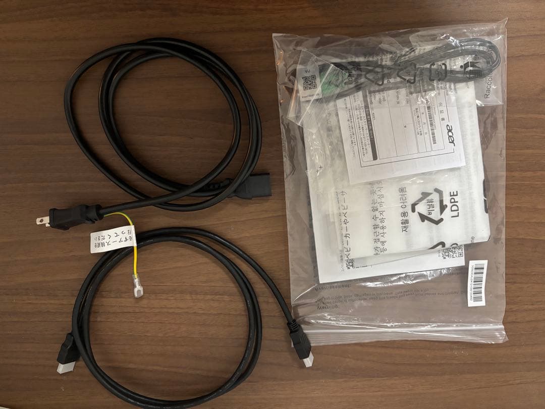 acer フルHD薄型モニター　21.5型