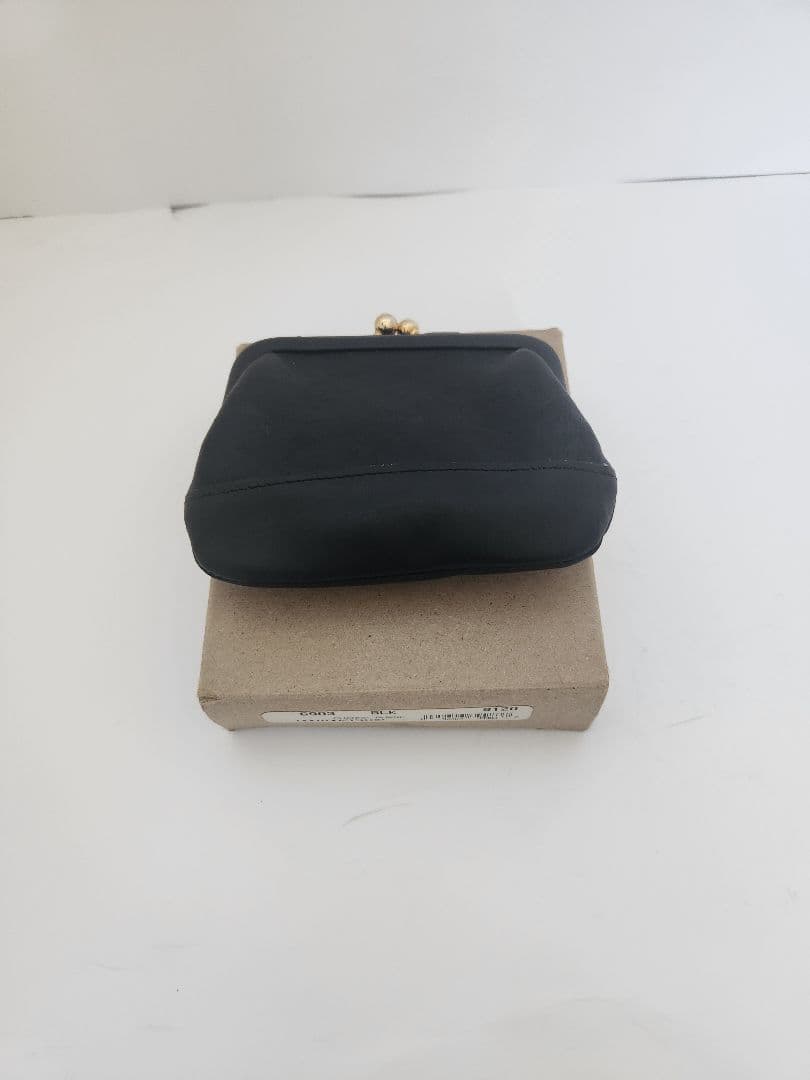 COACH ブラックがま口財布 箱付き
