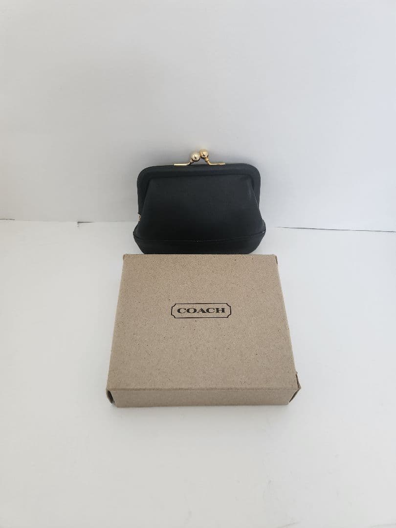 COACH ブラックがま口財布 箱付き