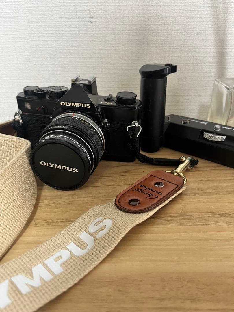 OLYMPUS OM-1一眼レフ　AUTO-S 50mmf1.4レンズ付き