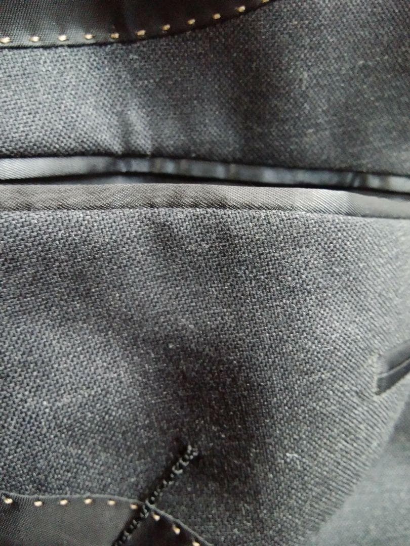 ★新品未使用★　バレンチノ　秋冬　濃灰色　高級　63,800円（税込）92A5